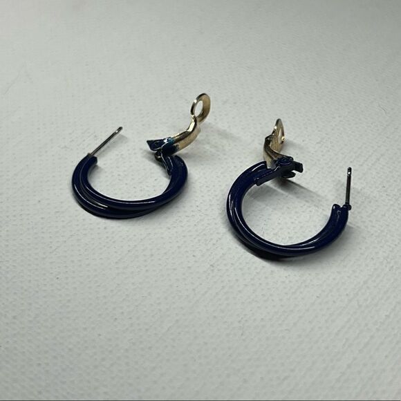 Vintage Small Black Hoop Earrings - Picture 4 of 5